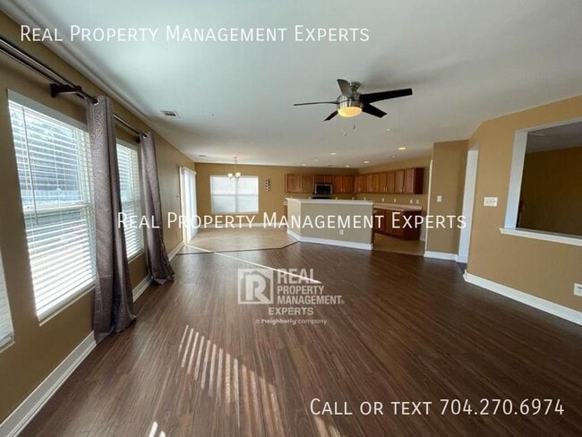 Photo - 15750 Normans Landing Dr