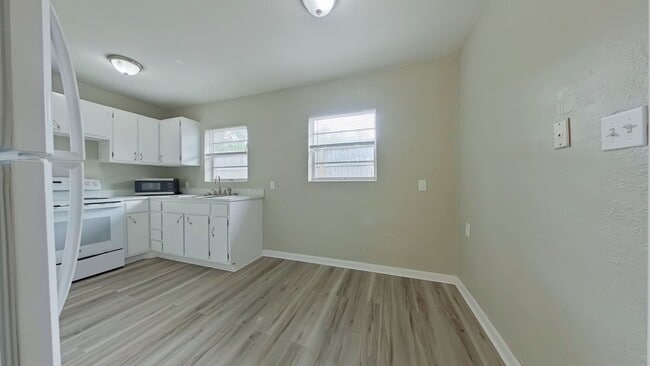 325 Beulah St #15