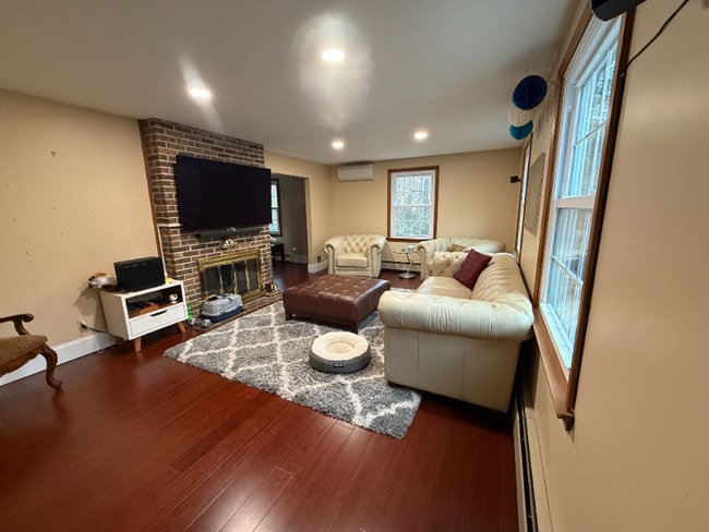 Photo - 34 Hitching Post Ln