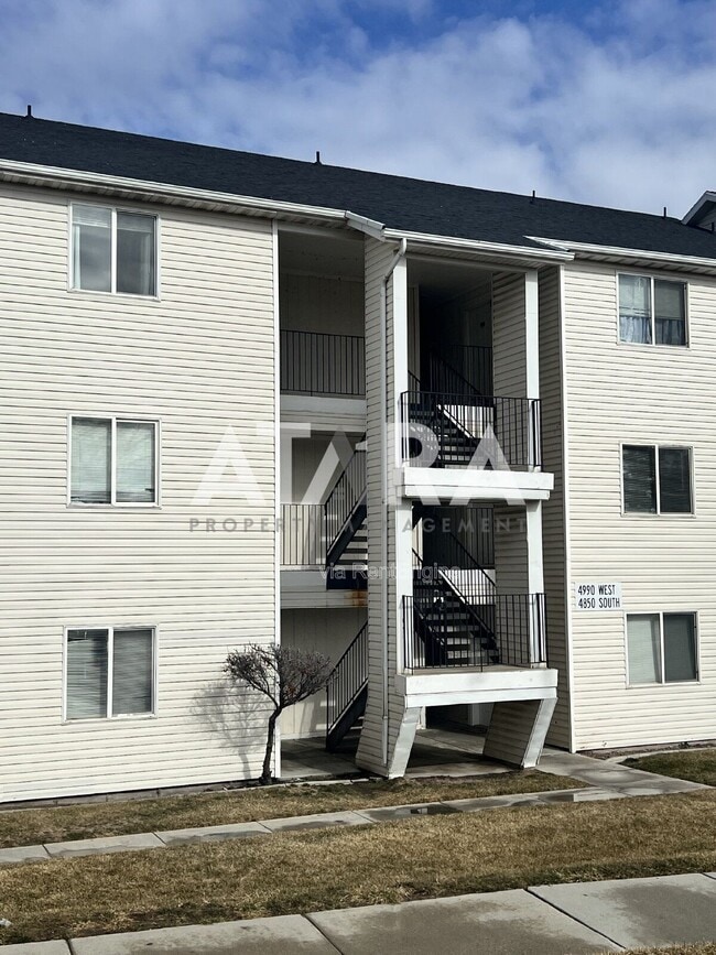 Photo - 4984 W 4850 S Unit 32