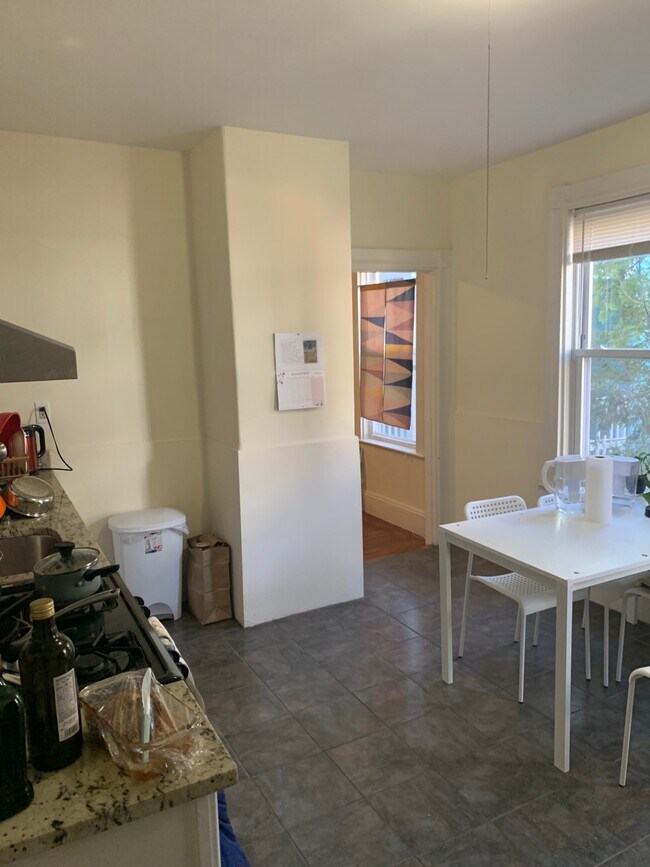 Photo - 42 Calvin St Unit 3R