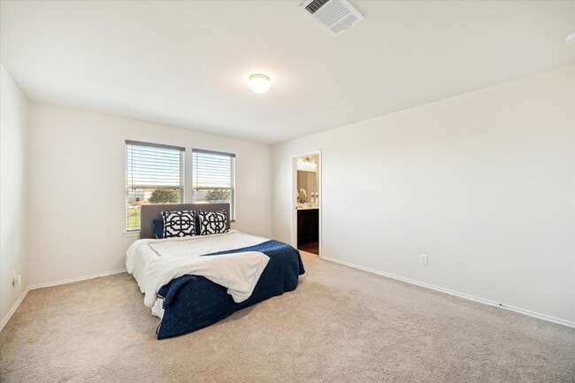 Photo - 1606 Avocet Way