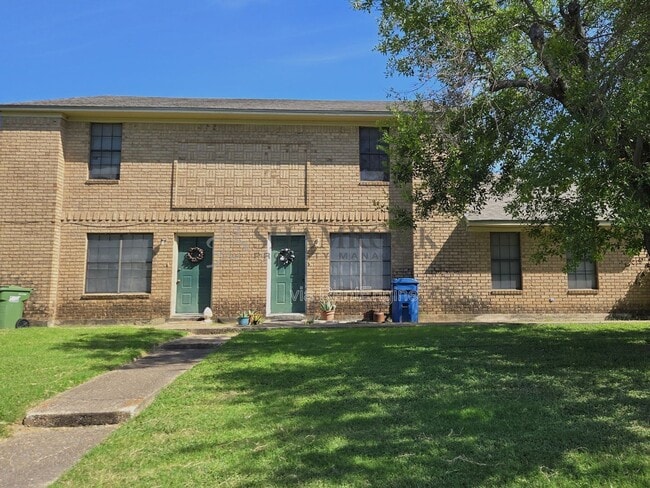 Building Photo - 910 Lancelot Cir Rental