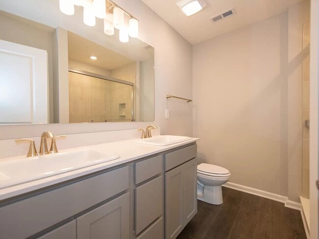 6436 Yuma Ct