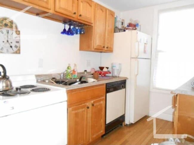 Photo - No Brokers Fee, Large Unit Walking Distance to BU. Large Deck, Laundry, Eat-in Kitchen, Lots of S...