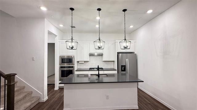 Building Photo - 9943 Hennings St