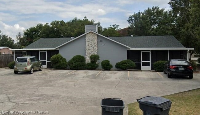 Building Photo - 1007 W Pleasant St Rental