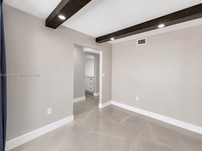 Photo - 14124 SW Kendale Lakes Cir