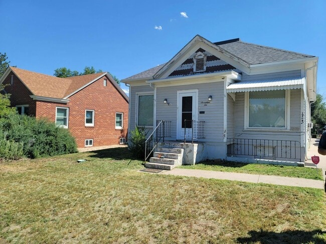 Building Photo - 1710 12th St Rental