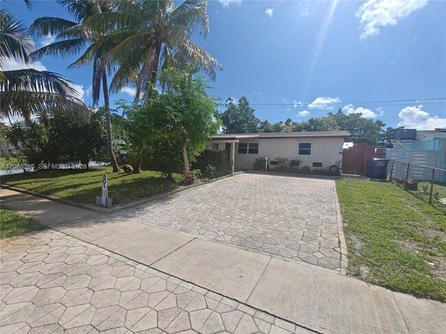 801 N 70th Ave