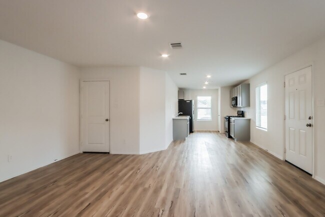 Photo - 17599 Longwood Trce Ln