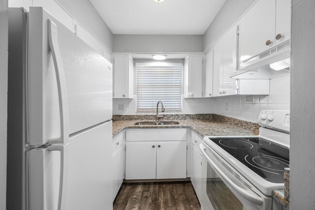 Photo - Breezy Palms