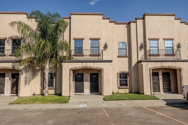 Building Photo - 8216 Casa Verde Rd Unit A104