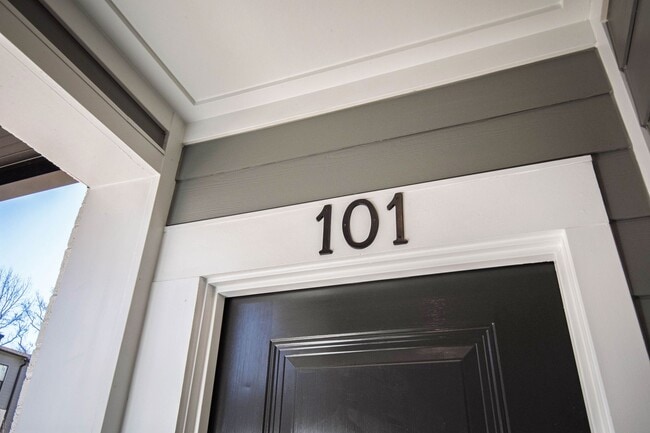 Photo - Cozy & Contemporary 3BR Condo in Raven Ridge, Raleigh!