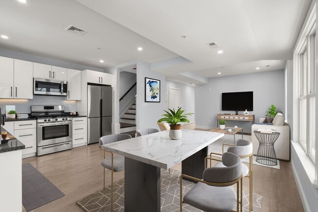 Building Photo - 4bed apartment in Waltham