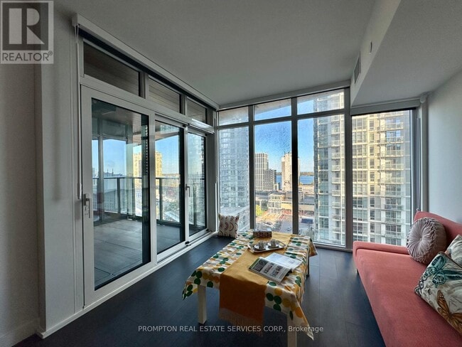Photo - 1 Concord Cityplace Wy Unit 1010