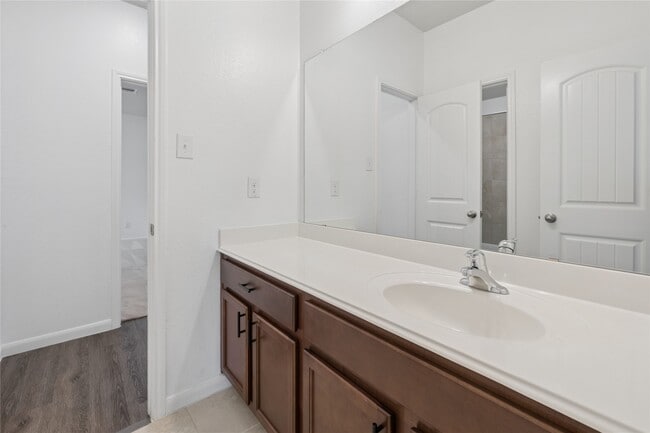 Photo - 2111 Levant Ln