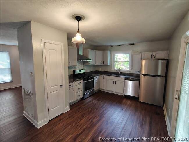 Photo - 515 Farmview Dr
