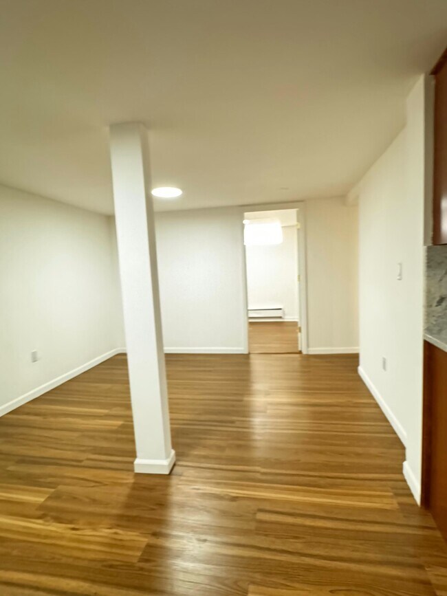 Photo - 684 Parker St Unit 1