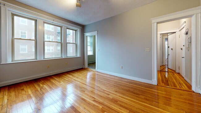 Photo - 1625 Commonwealth Ave Unit 9