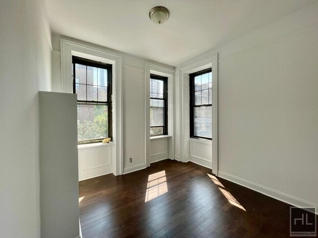 Building Photo - LEXINGTON AVENUE Rental