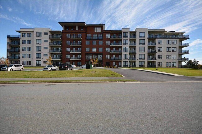 Symphony Suites Apartments