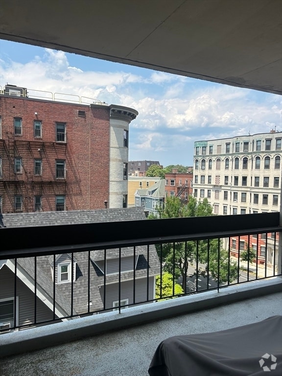 Building Photo - 872 Massachusetts Ave Unit 503 Rental