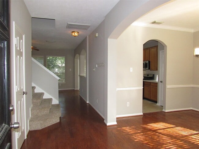 Photo - 3519 Englewood Dr