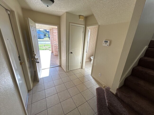 Photo - 1307 Opal Rd