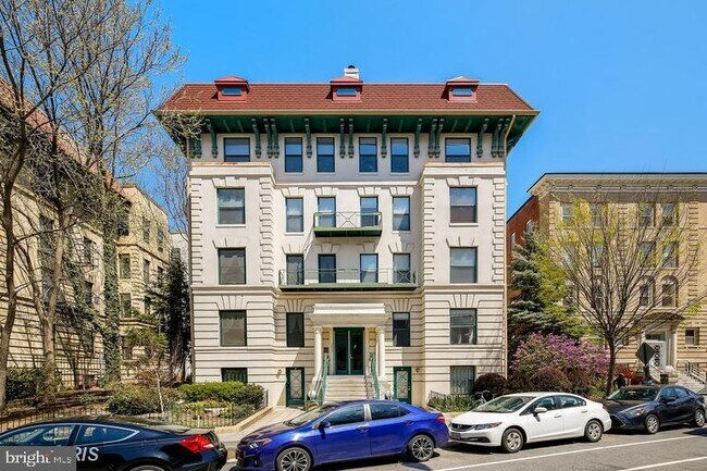 Building Photo - 2627 Adams Mill Rd NW Unit T2 Rental
