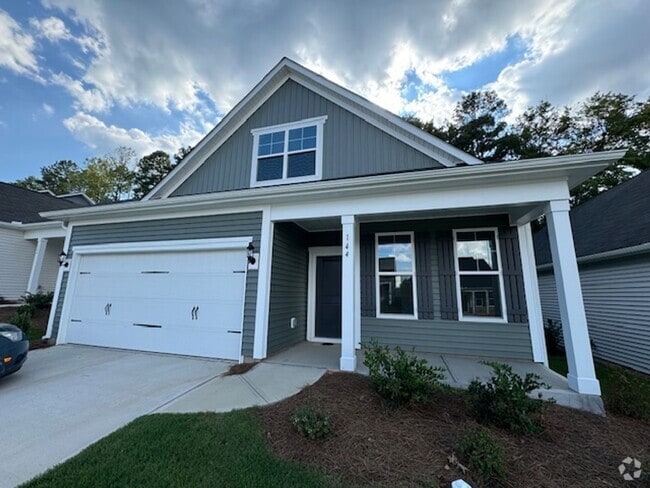 Building Photo - Renaissance at White Oak Rental