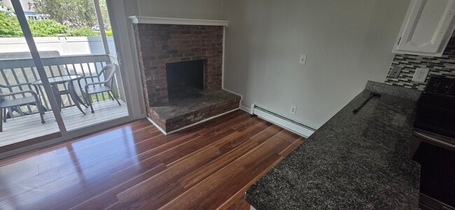 Building Photo - 678 Savin Ave Rental