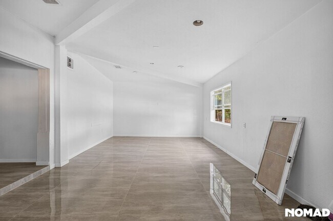 Photo - 11607 Sawyer St