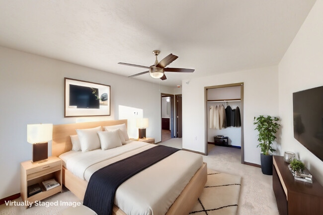 Virtual Staged Unit - Floyd River Flats