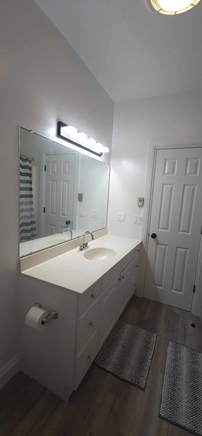 Building Photo - 99 Grondin Rd Unit 2