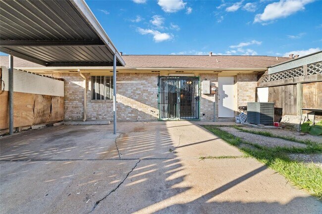 Photo - 7229 Cook Rd