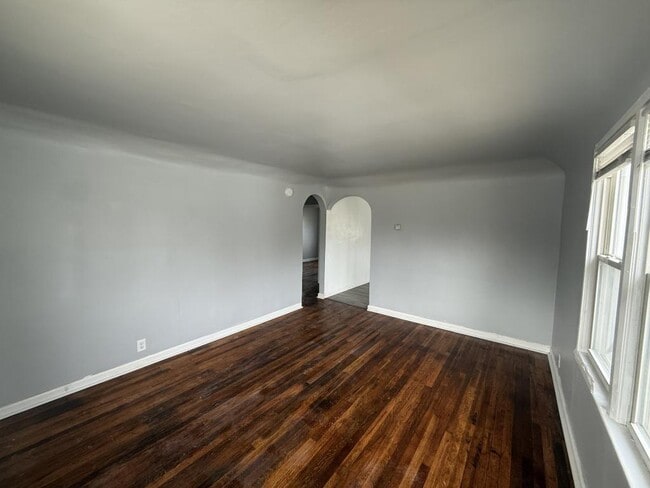 Photo - 1248 Ingleside Ave