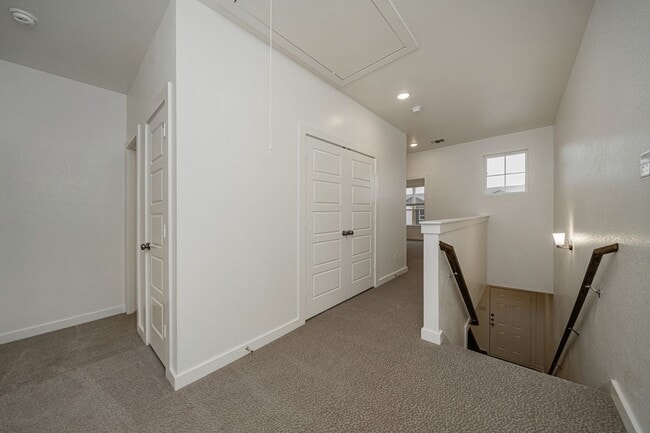 Photo - 8433 Adelaide Dr