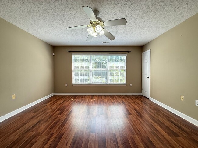 Photo - 1860 Crest Hollow Dr Unit 203