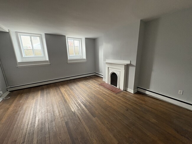 Photo - 120-120 Pitt St Unit 120-1