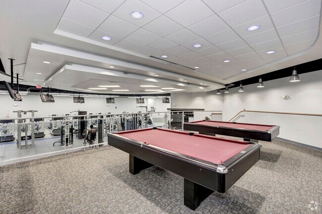 Building Photo - Spacious & Bright Studio at River Place East Unit 914 Rental