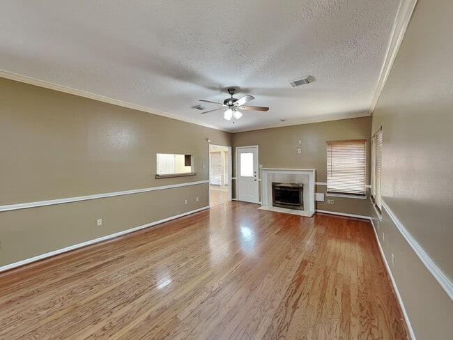 Photo - 1028 Chesterwood Dr