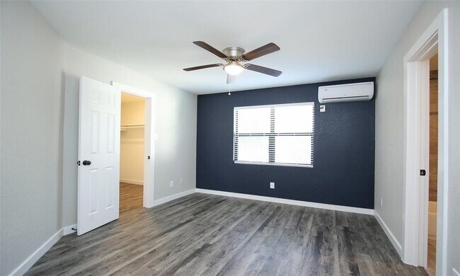 Photo - 5201 Crawford St Apartment Unit 4