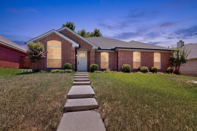 Building Photo - 9881 Cambridge Dr