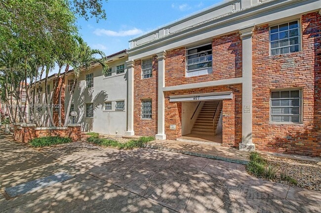 Building Photo - 427 Anastasia Ave Unit 20