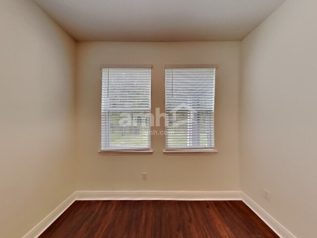 Photo - 6301 Emerald Hls Wy