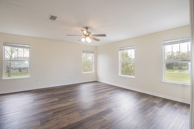 Photo - 420 Richmond Dr