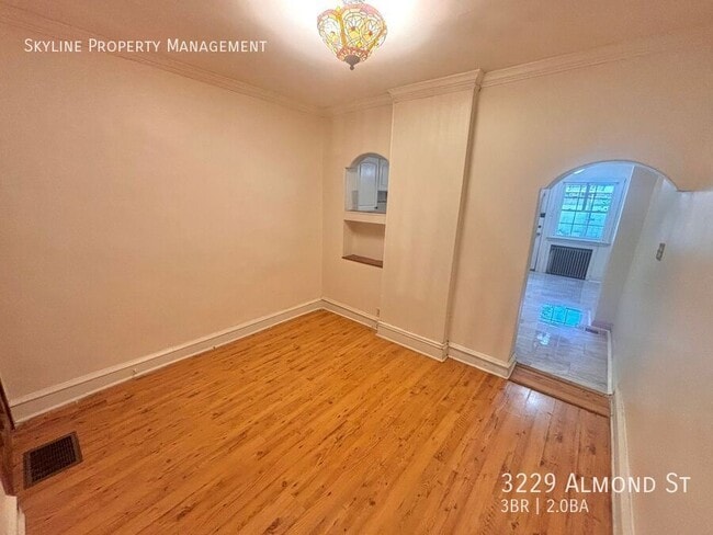 Photo - 3229 Almond St
