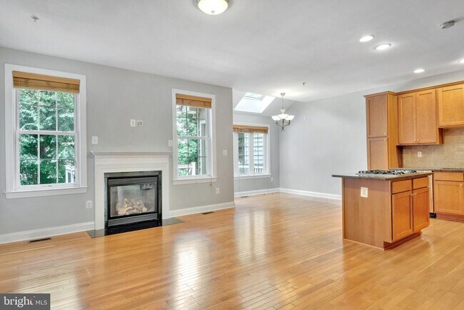 Photo - 4238 Chariot Way