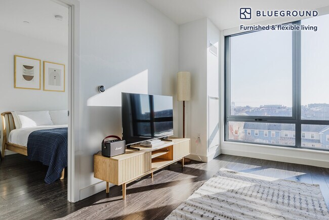 Photo - 10 New St Unidad FL5-ID1146